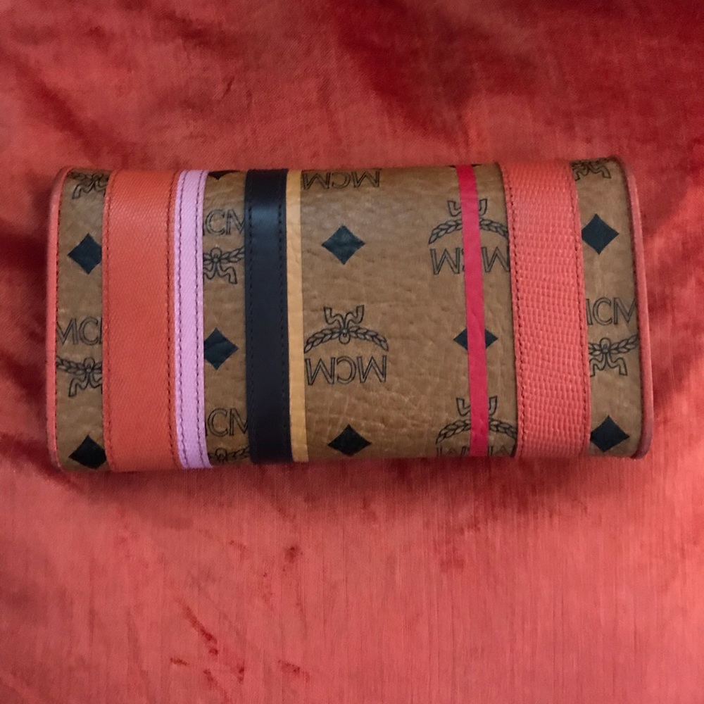 MCM Wallet Flap Tri Fold - Picture 8 of 8